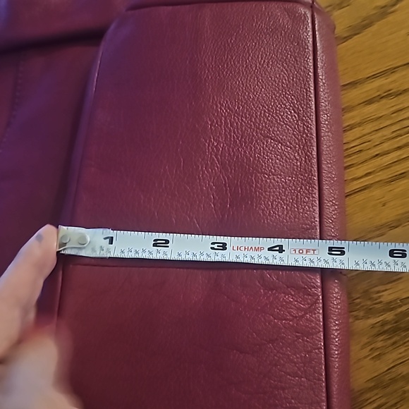 Fossil Key Fiona Leather shoulder bag in Raspberry - Picture 12 of 13